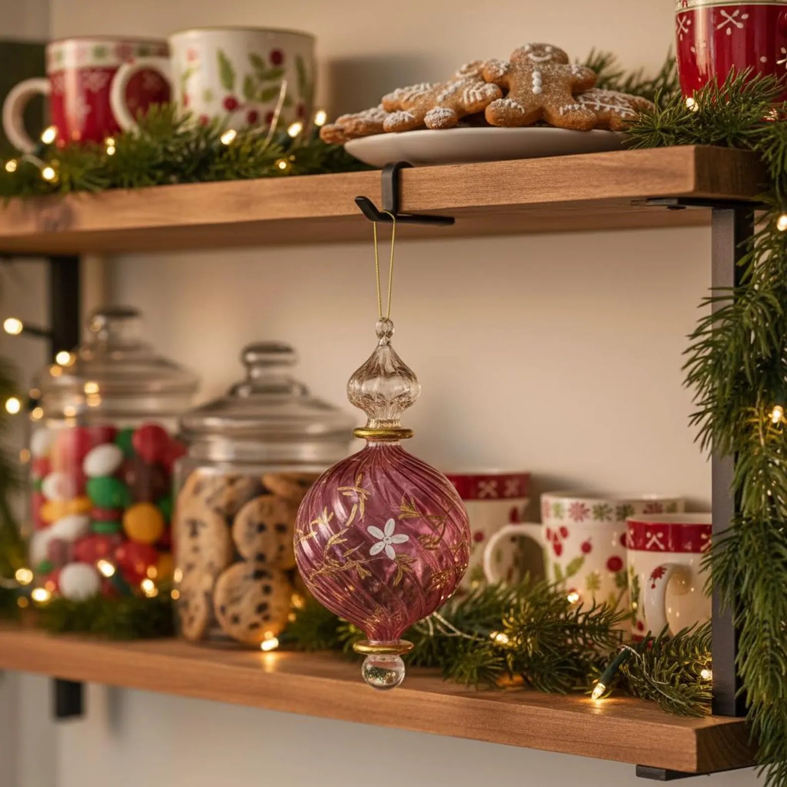 Hanging glass Christmas ornament